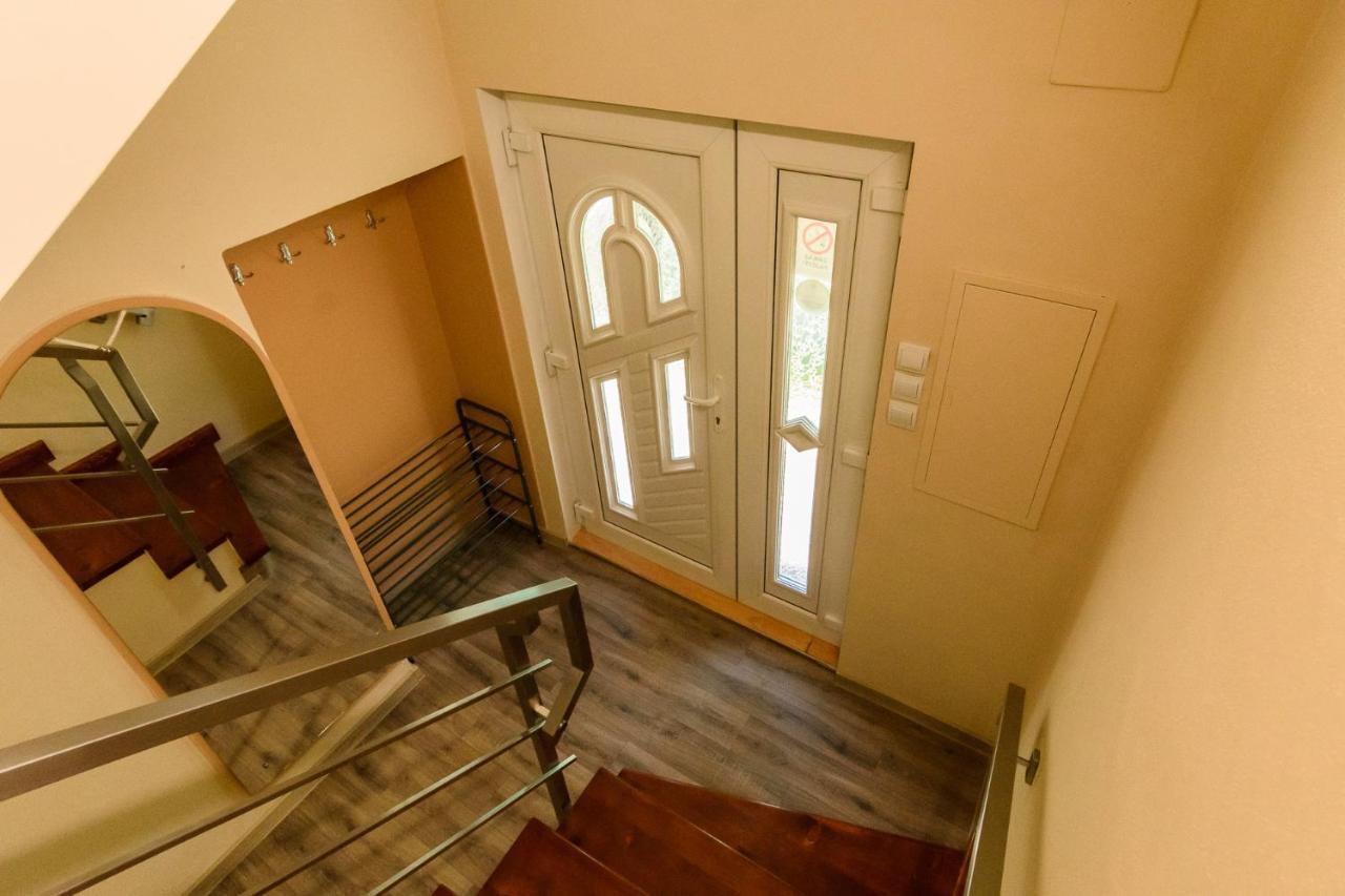 Apartman Elegant 2 Бешеньова Екстер'єр фото